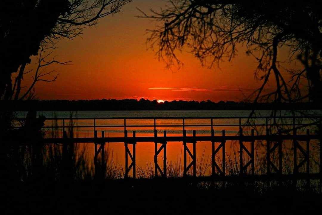 Sunrise over Collins Pool<br><br>© Tracey Marinkovic