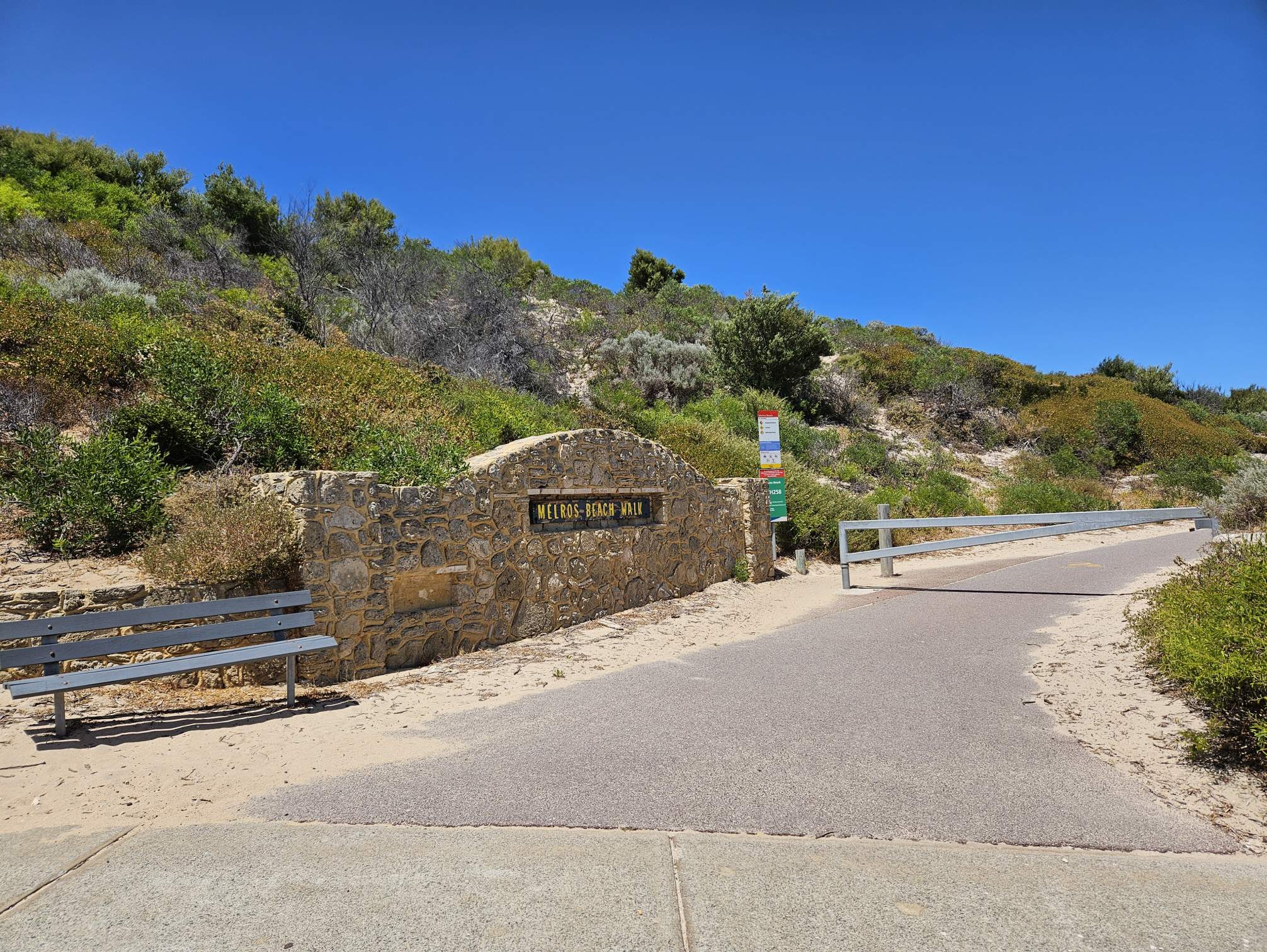 Melros Beach Walk