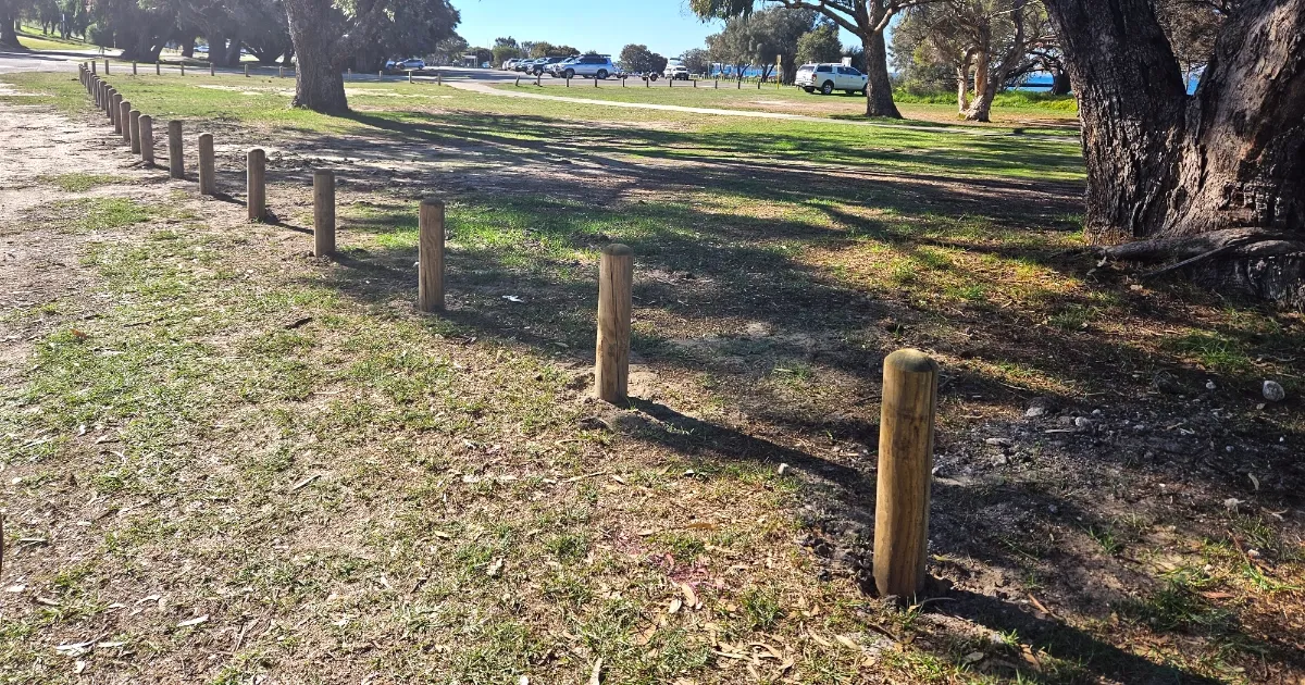 Dawesville Estuary Foreshore: Preservation or Practicality